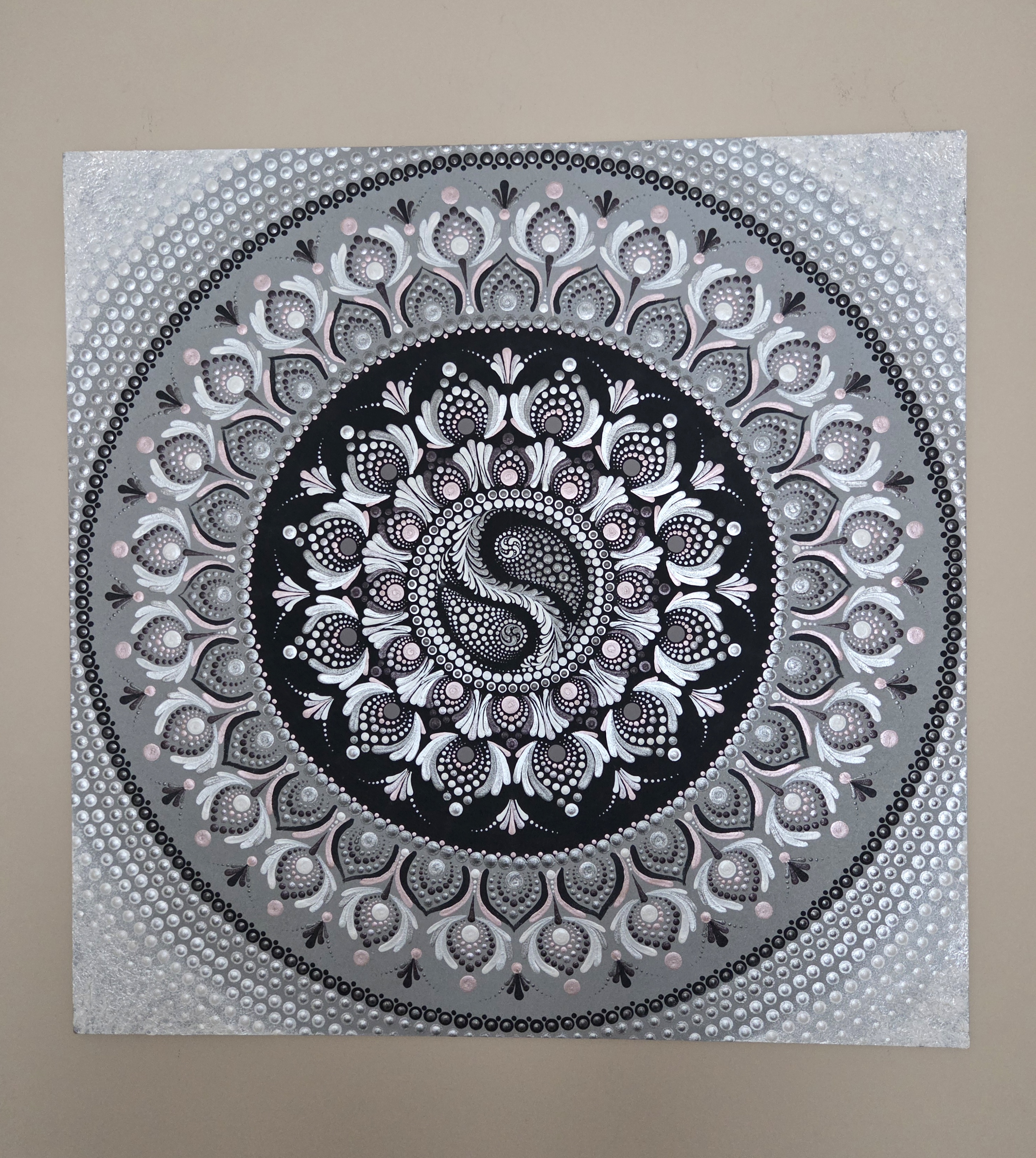 Jin-jang mandala - kézzel festett, pontozott mandala falikép