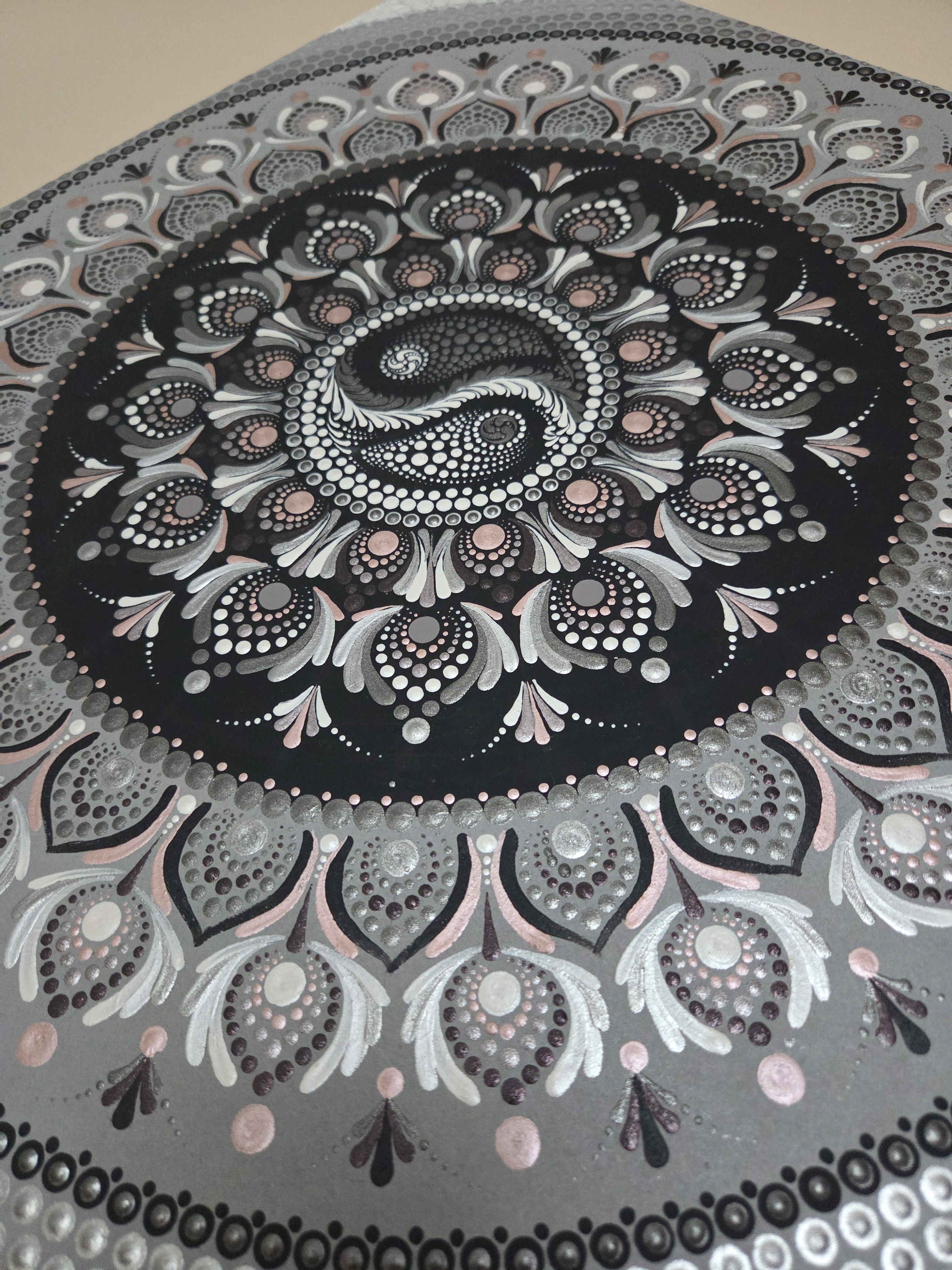 Jin-jang mandala - kézzel festett, pontozott mandala falikép